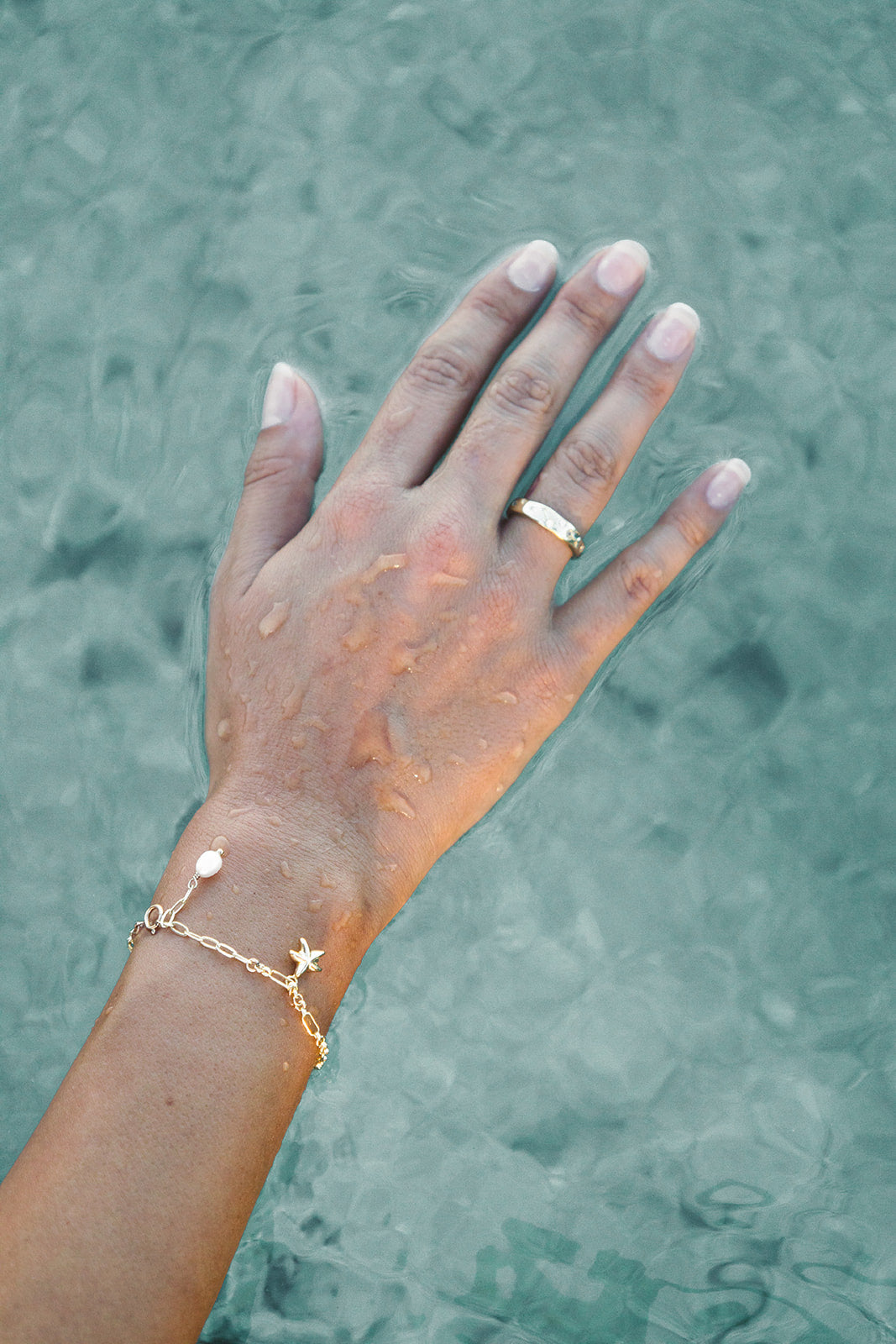 Creatures of the Reef Bracelet | Gold charm bracelet